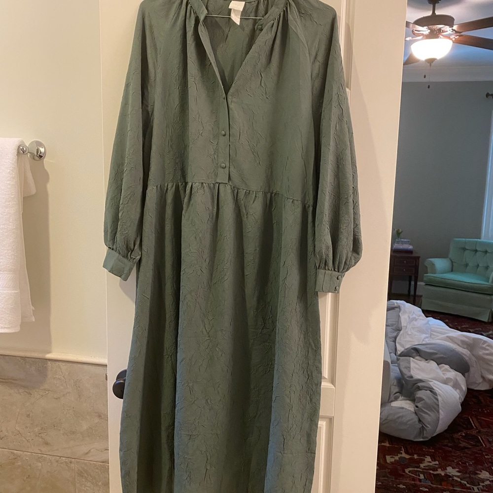 H & M dress